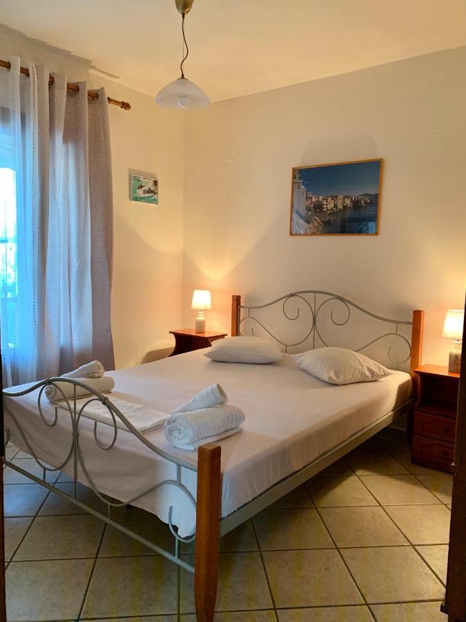 Ifigenia Apartments Ermoupoli Ngoại thất bức ảnh