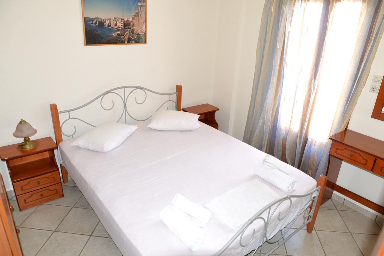 Ifigenia Apartments Ermoupoli Ngoại thất bức ảnh